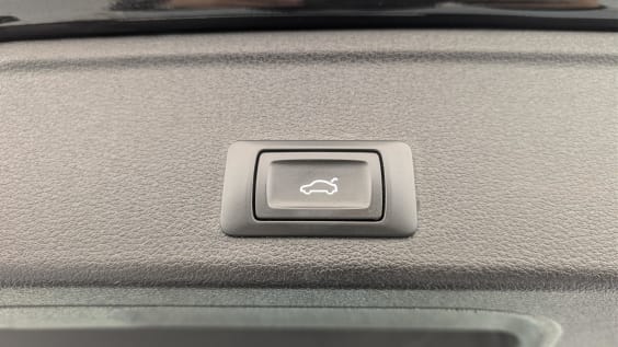 Audi A4 AVANT 35 TDI 163 S tronic 7 Design Noir Mythic