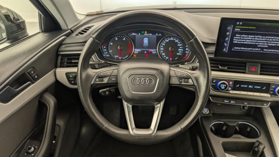 Audi A4 AVANT 35 TDI 163 S tronic 7 Design Noir Mythic