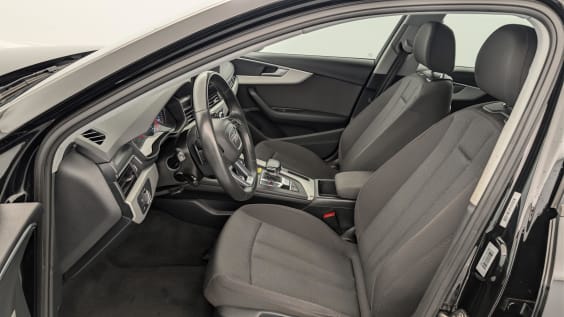 Audi A4 AVANT 35 TDI 163 S tronic 7 Design Noir Mythic
