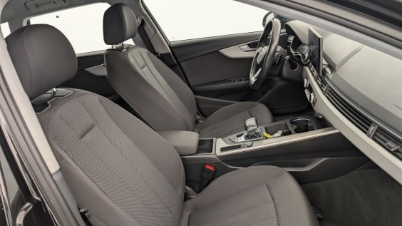 Audi A4 AVANT 35 TDI 163 S tronic 7 Design Noir Mythic