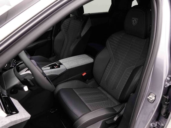 Peugeot 5008 Hybrid 145 e-DCS6 GT Argent