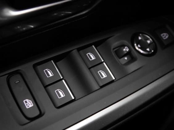 Peugeot 5008 Hybrid 145 e-DCS6 GT Argent