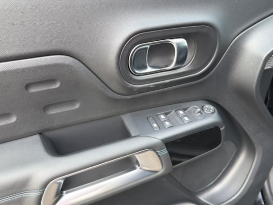 Citroën C5 Aircross 1.5 bluehdi 130 max boite automatique Noir Perla Nera