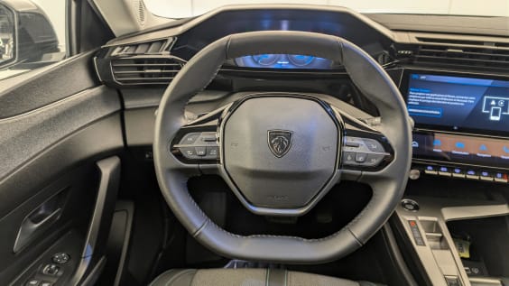 Peugeot 408 Hybrid 136 e-DCS6 Allure Gris Selenium