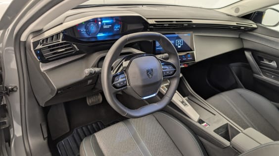 Peugeot 408 Hybrid 136 e-DCS6 Allure Gris Selenium