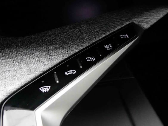 Peugeot 5008 Hybrid 145 e-DCS6 GT Gris