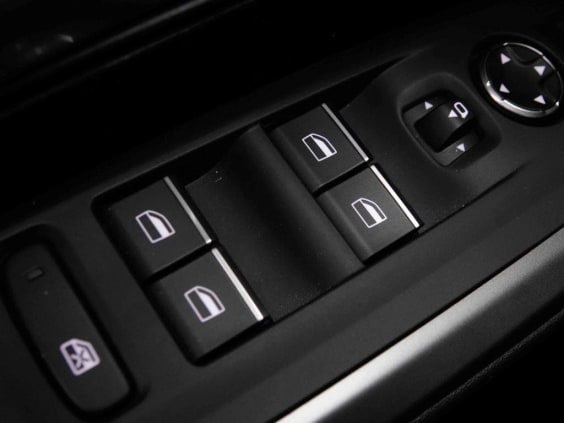 Peugeot 5008 Hybrid 145 e-DCS6 GT Gris