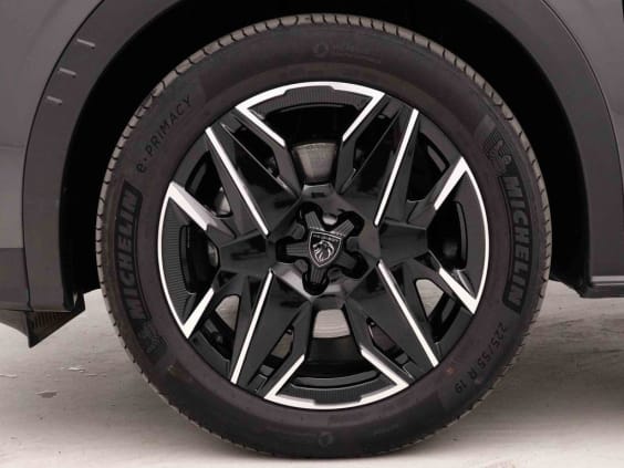 Peugeot 5008 Hybrid 145 e-DCS6 GT Gris