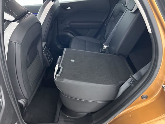 Renault CAPTUR E-TECH 145 - 21 INTENS Orange