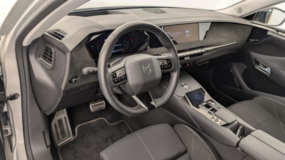 DS DS4 BlueHDi 130 EAT8 Etoile - Alcantara Cristal Pearl