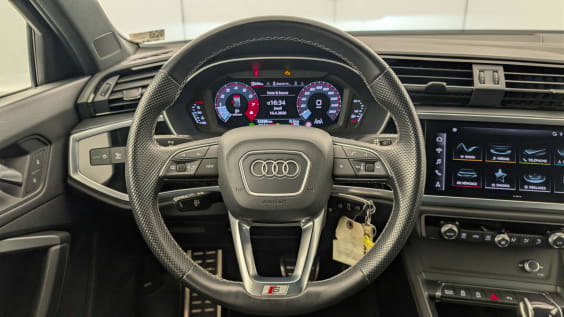 Audi Q3 Sportback 35 TFSI 150 ch S tronic 7 S line Gris Daytona