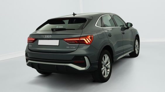 Audi Q3 Sportback 35 TFSI 150 ch S tronic 7 S line Gris Daytona