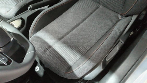 Peugeot 208 Hybrid 110 ch e-DCS6 Style gris artense