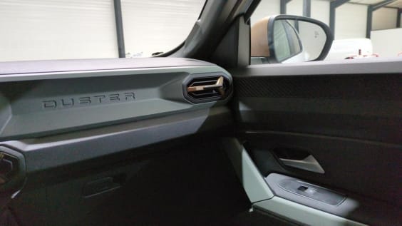 Dacia DUSTER Duster Hybrid-G 150 4x4 Extreme Blanc Glacier