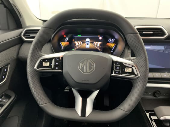 MG ZS 1.5 L Hybrid+ 197 ch Comfort Pebble Black