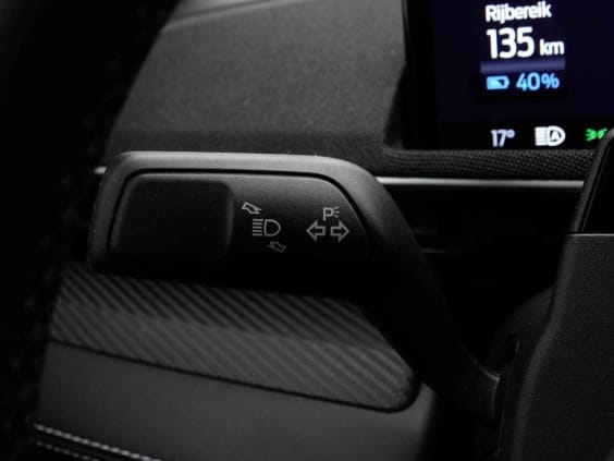 Ford Mustang Mach-e 72KWH Rouge