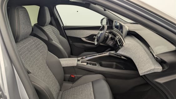 Peugeot 3008 Hybrid 145 e-DCS6 Allure Gris Artense