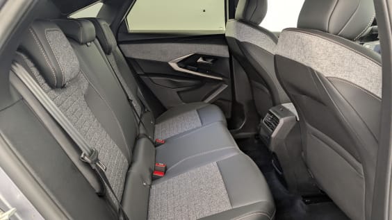 Peugeot 3008 Hybrid 145 e-DCS6 Allure Gris Artense