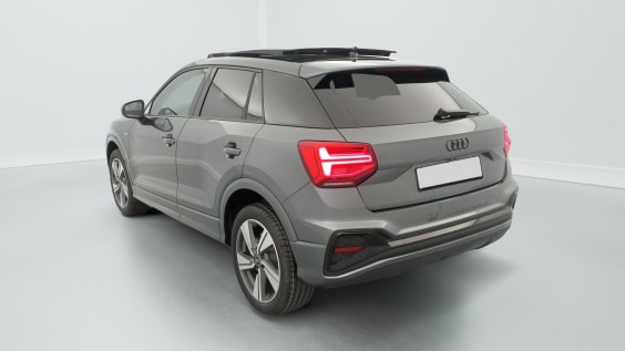 Audi Q2 35 TFSI 150 S tronic 7 Design Gris Daytona