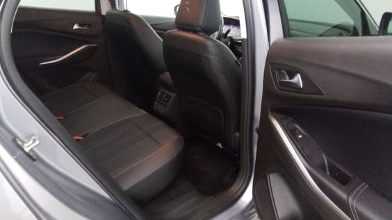 Opel Grandland Grandland 1.2 Turbo 130 ch BVA8 Elegance Business Gris Quartz