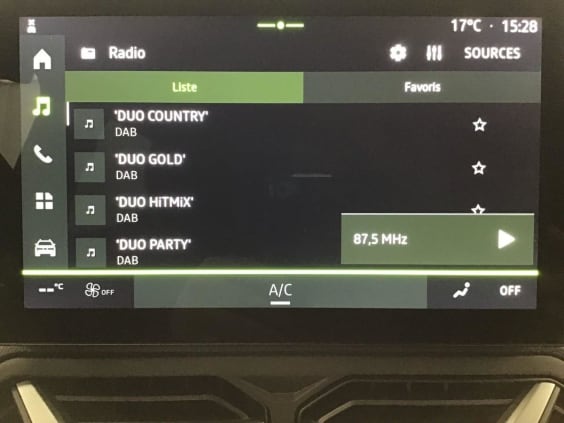 Dacia DUSTER Journey + Techno Pack 1.8 HYBRID 155 Noir Etoile