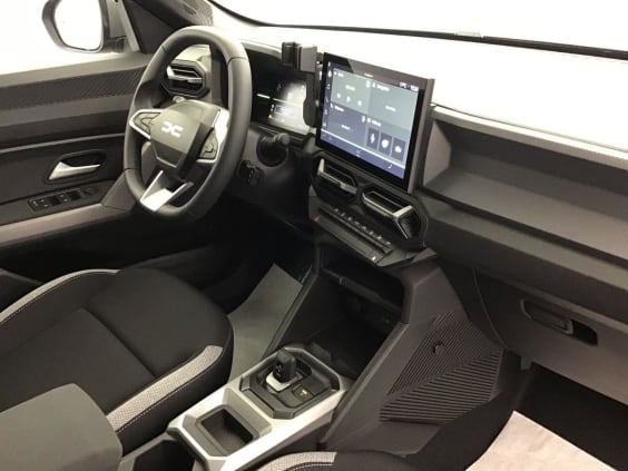 Dacia DUSTER Journey + Techno Pack 1.8 HYBRID 155 Noir Etoile