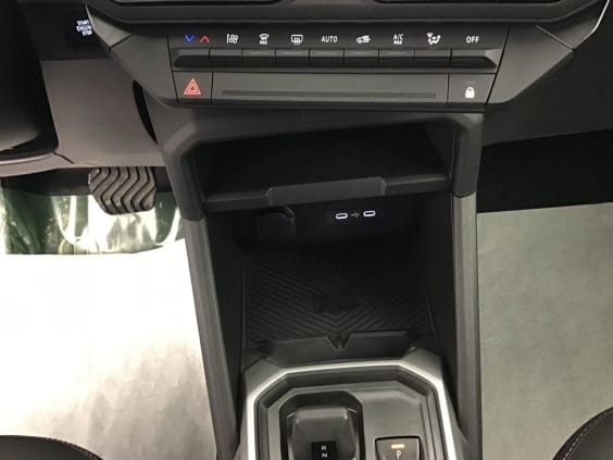 Dacia DUSTER Journey + Techno Pack 1.8 HYBRID 155 Noir Etoile