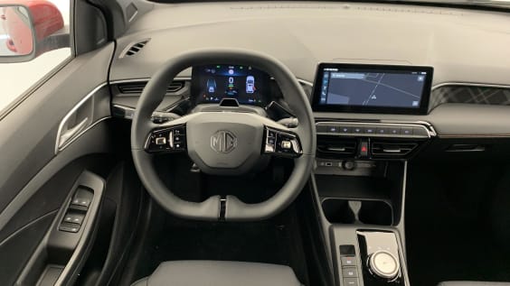 MG MG3 1.5 L Hybrid+ 195 ch Luxury Diamond Red