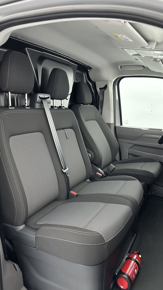 Volkswagen Transporter Transporter T7 L1H1 2.0 TDI 150ch Business BVA8 Stone Grey