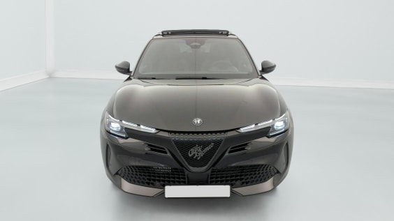 Alfa Romeo Junior 1.2 Ibrida 145 ch e-DCT6 Q4 Ti Noir Tortona