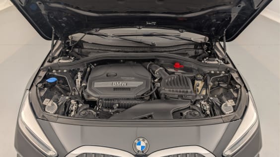 BMW Serie 1 F40 116i 109 ch Business Design Saphirschwarz