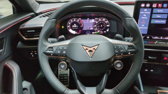Cupra FORMENTOR NOUVEAU Formentor 1.5 eTSI Hybrid 150 ch DSG7 V Noir Minuit
