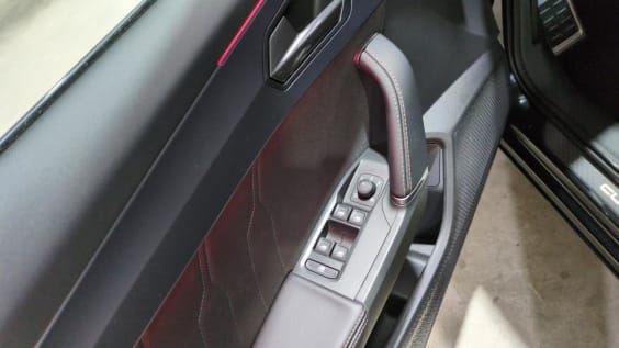 Cupra FORMENTOR NOUVEAU Formentor 1.5 eTSI Hybrid 150 ch DSG7 V Noir Minuit