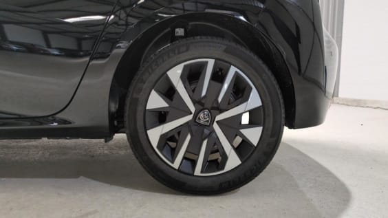 Peugeot 208 Hybrid 110 ch e-DCS6 Style Noir Perla Nera