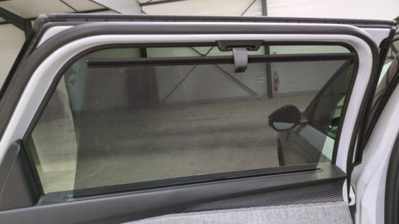Peugeot 5008 HYBRID 145CH E-DCS6 GT Blanc Okenite / Toit Noir