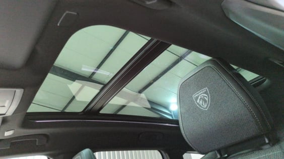 Peugeot 5008 HYBRID 145CH E-DCS6 GT Blanc Okenite / Toit Noir