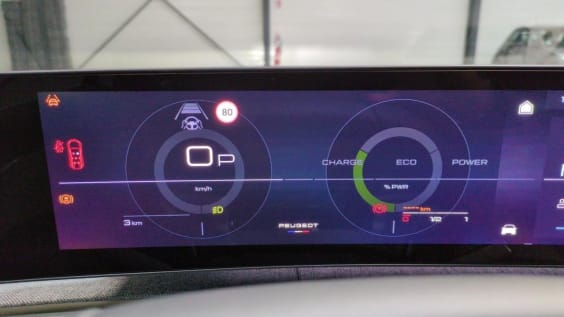 Peugeot 5008 HYBRID 145CH E-DCS6 GT Blanc Okenite / Toit Noir