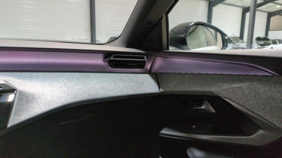 Peugeot 5008 HYBRID 145CH E-DCS6 GT Blanc Okenite / Toit Noir