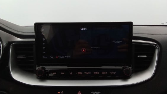 Kia XCEED HYBRIDE RECHARGEABLE BUSINESS XCEED 1.6 GDI HYBRIDE RECHARGEABLE 141CH DCT6 ACTIVE BUSINESS Gris Eclipse