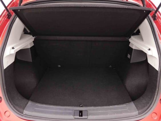 MG ZS 1.0 T 110 AUT LUXURY Rouge