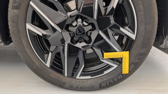 Peugeot 3008 Hybrid 145 e-DCS6 GT Gris Titane / Toit Noir