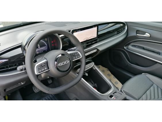Fiat FIAT 600 1.2 Hybrid 145 DCT ICON Noir