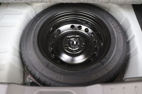 Nissan JUKE N-Connecta 1.6 Hybrid 143 hp White