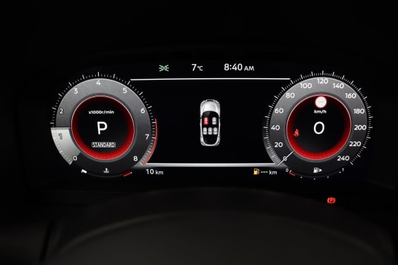 Nissan JUKE Tekna 1.6 Hybrid 143 hp AT 2WD Red