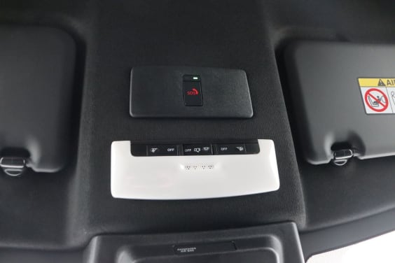 Nissan JUKE N-Connecta 1.6 Hybrid 143 hp White