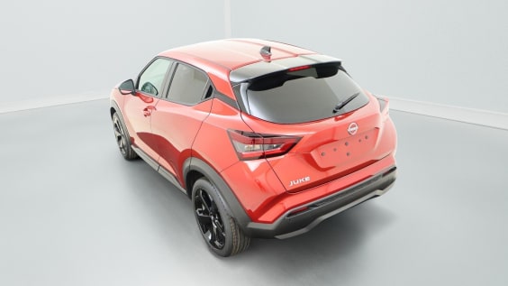 Nissan JUKE Tekna 1.6 Hybrid 143 hp AT 2WD Red