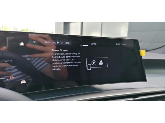 Peugeot 3008 1.2i Hybrid 145 e-DCS6 GT Noir Perle
