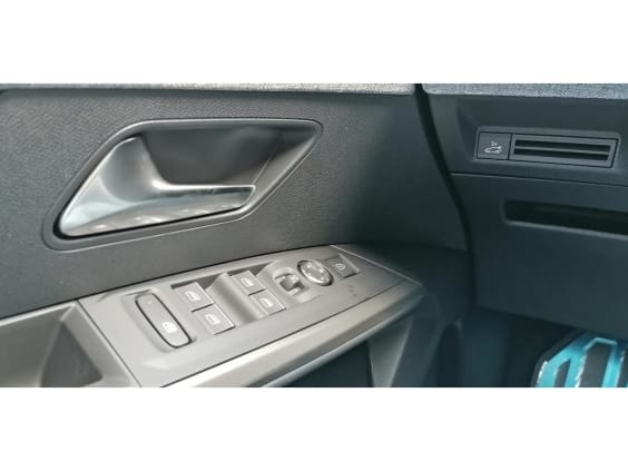 Peugeot 3008 1.2i Hybrid 145 e-DCS6 GT Noir Perle