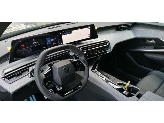 Peugeot 3008 1.2i Hybrid 145 e-DCS6 GT Noir Perle