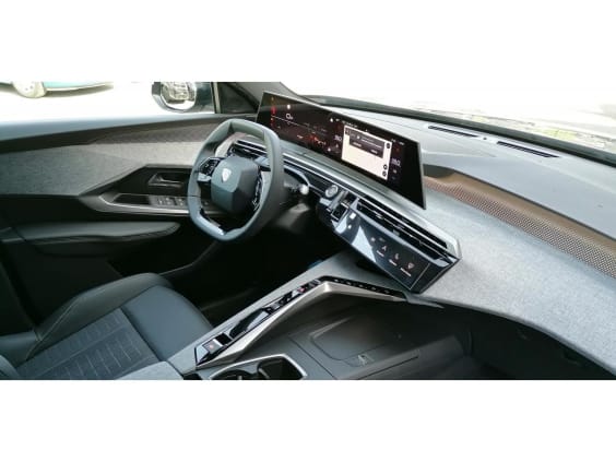 Peugeot 3008 1.2i Hybrid 145 e-DCS6 GT Noir Perle